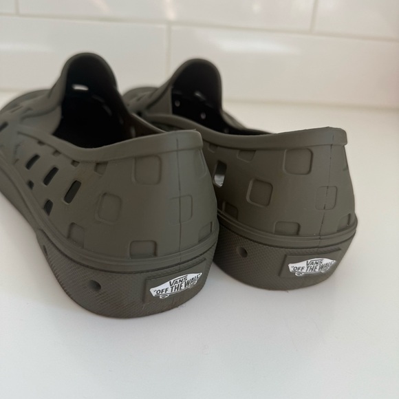 Vans mens 12 olive green perforated slip on rubber shoes water friendly casual - Picture 3 of 6